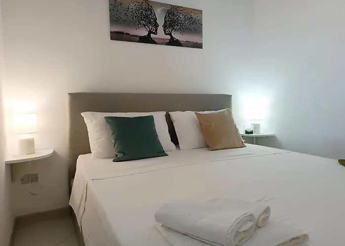 Il Giardino Di Sofia Charm And Comfort Apartment
