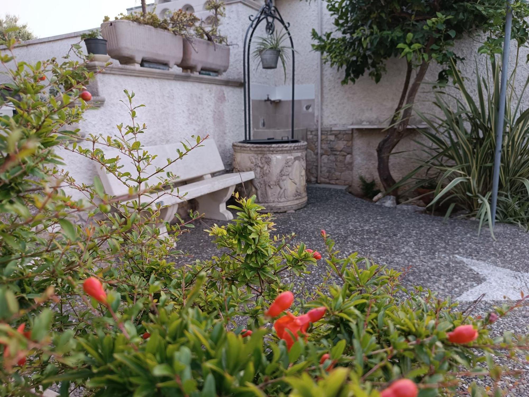 Holiday home Il Giardino Di Sofia Charm And Comfort